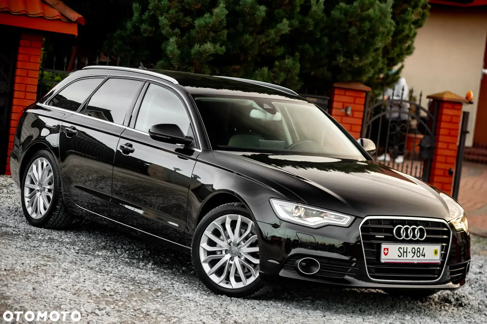 2014 Audi A6 Avant 3.0 TDI DPF quattro S tronic, photograph 3