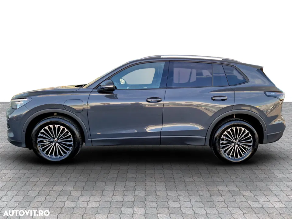 2025 Volkswagen Tiguan 1.5 TSI eHybrid DSG PHEV Life, photograph 2