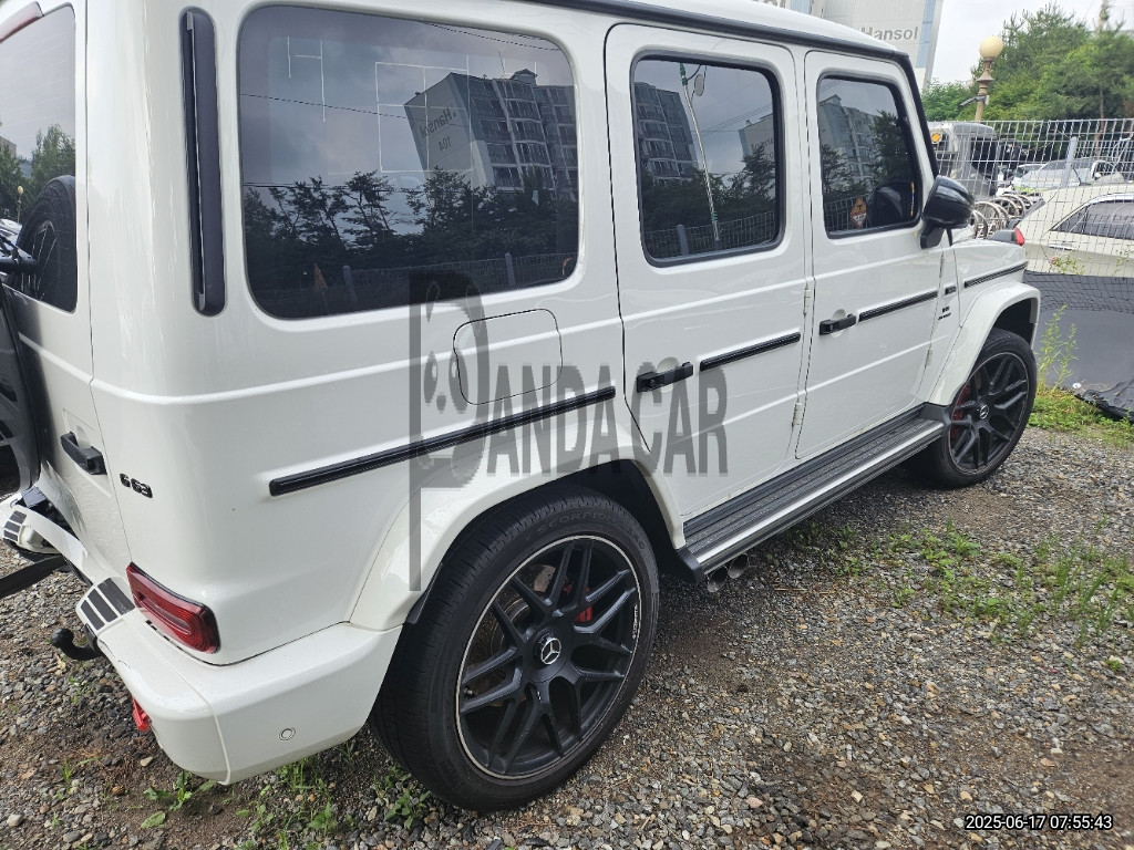 2021 Mercedes-Benz MercedesAMG G63, photograph 5