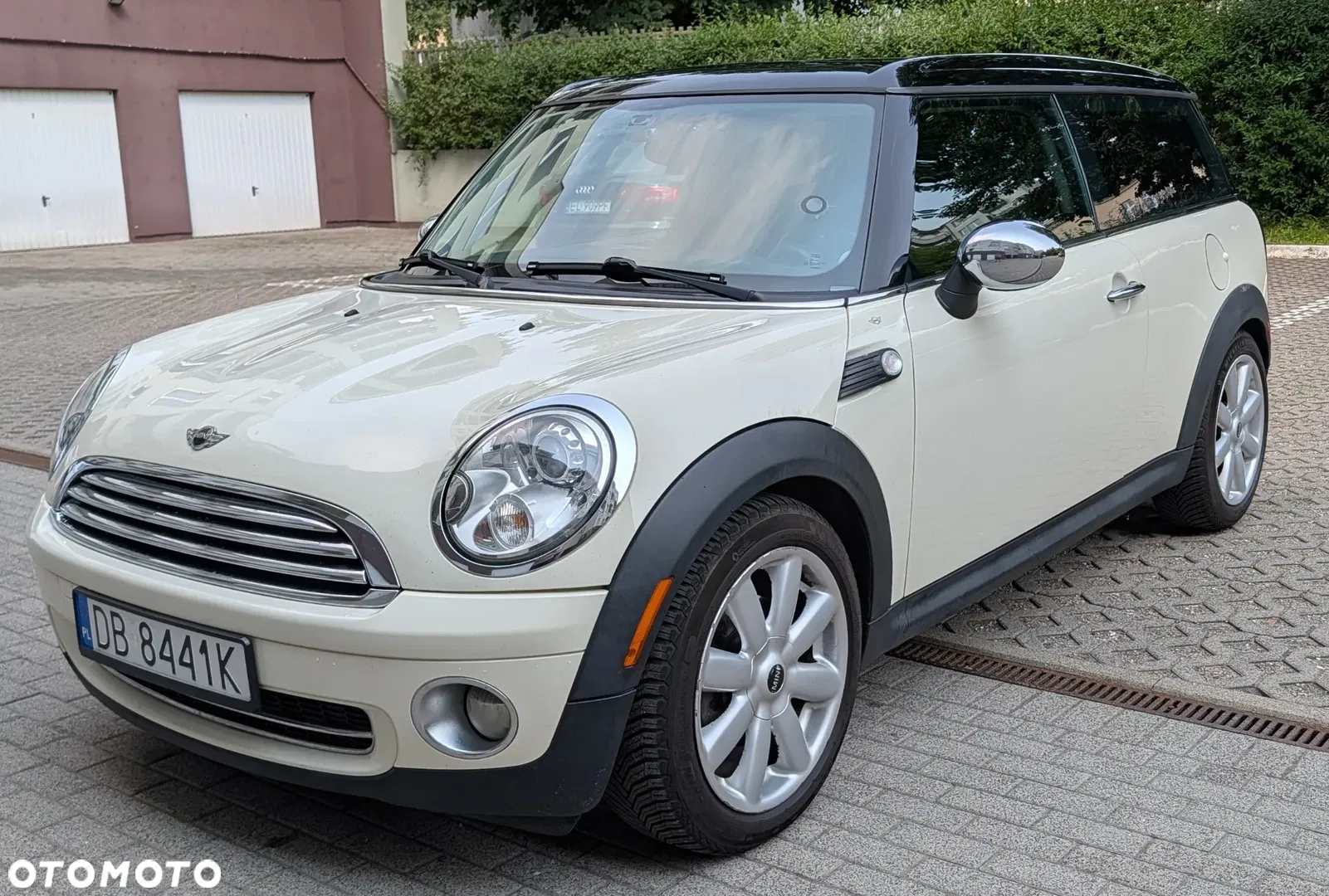 MINI Clubman — photo 1 of 24