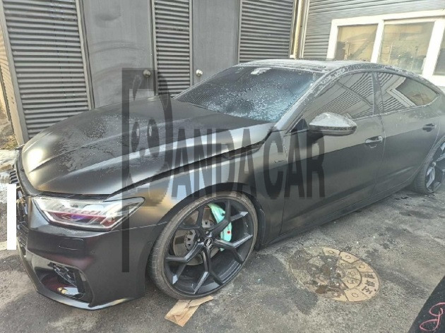 2020 Audi A7 55 TFSI quattro, photograph 3