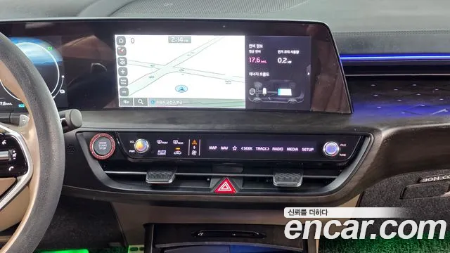 2023 Kia K8 Signature Special, photograph 11