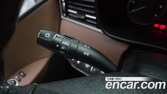 2018 Hyundai Starex Urban 9-Seater, photograph 12