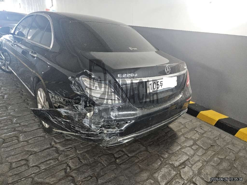 2020 Mercedes-Benz E220 d 4MATIC, photograph 1