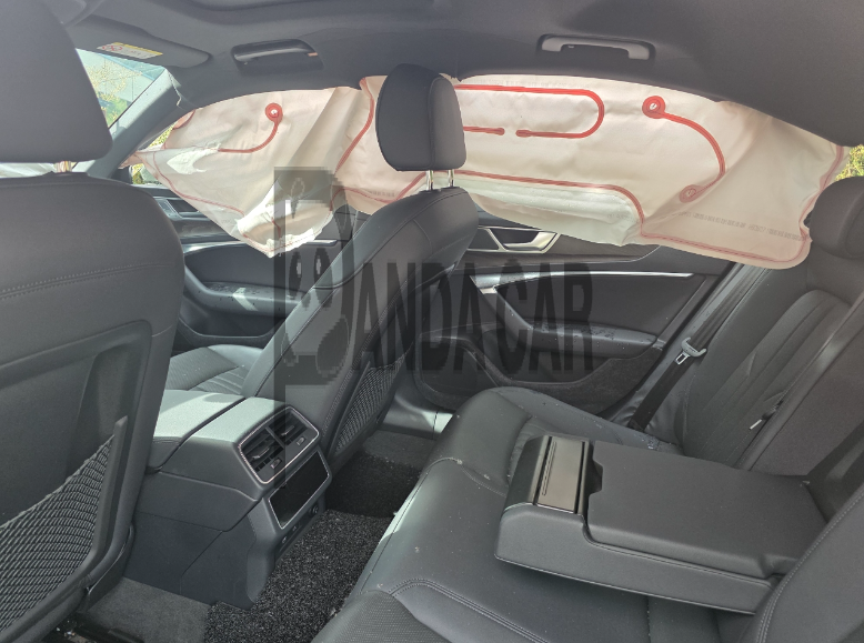 2022 Audi A6 45 TFSI quattro, photograph 2