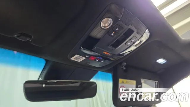2023 Kia K8 Signature Special, photograph 4
