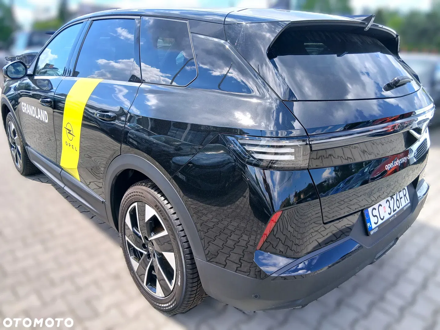 2025 Opel Grandland 1.2 mHEV GS eDTC6, photograph 3