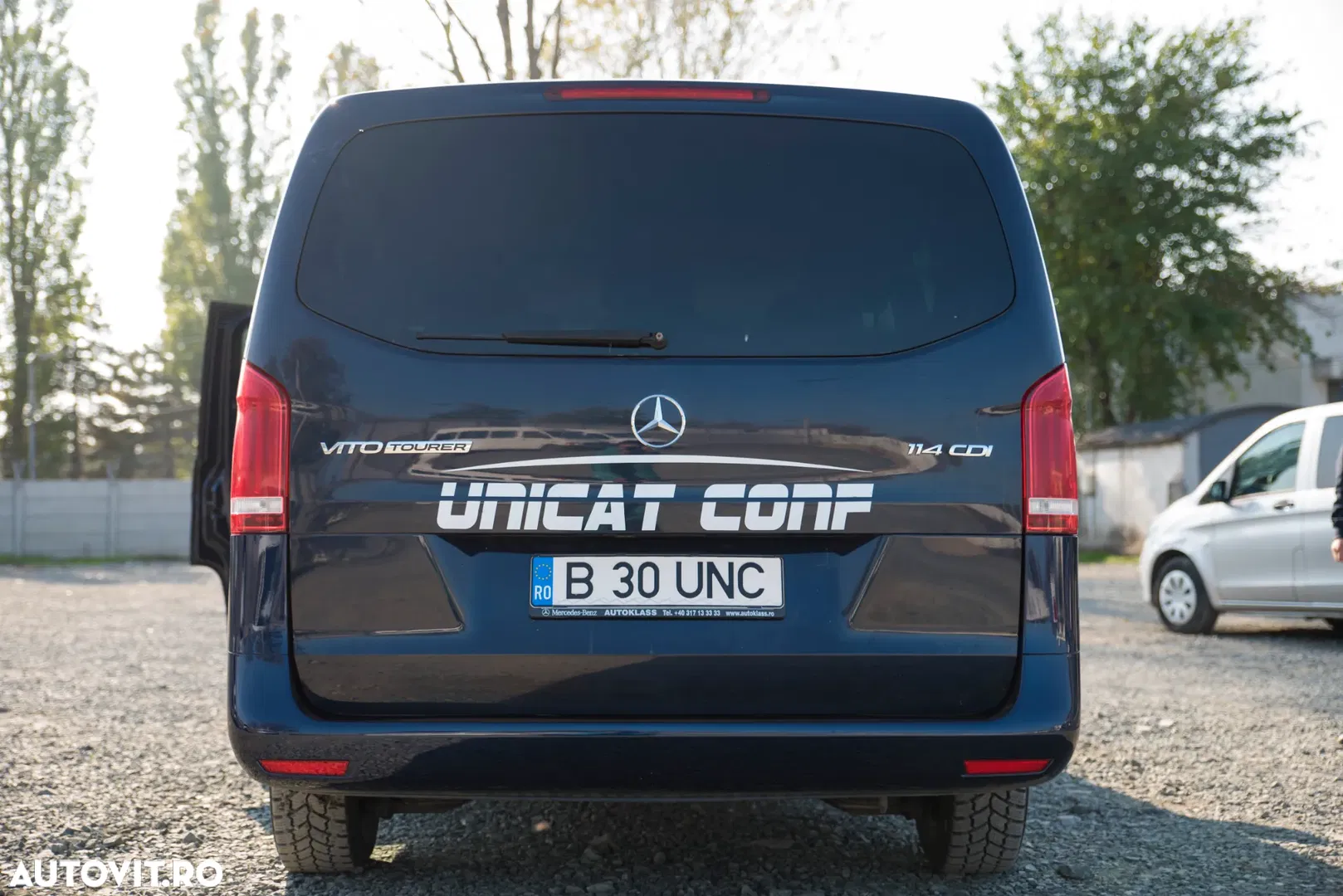 2017 Mercedes-Benz Vito (BlueTEC) Tourer Kompakt SELECT, photograph 5