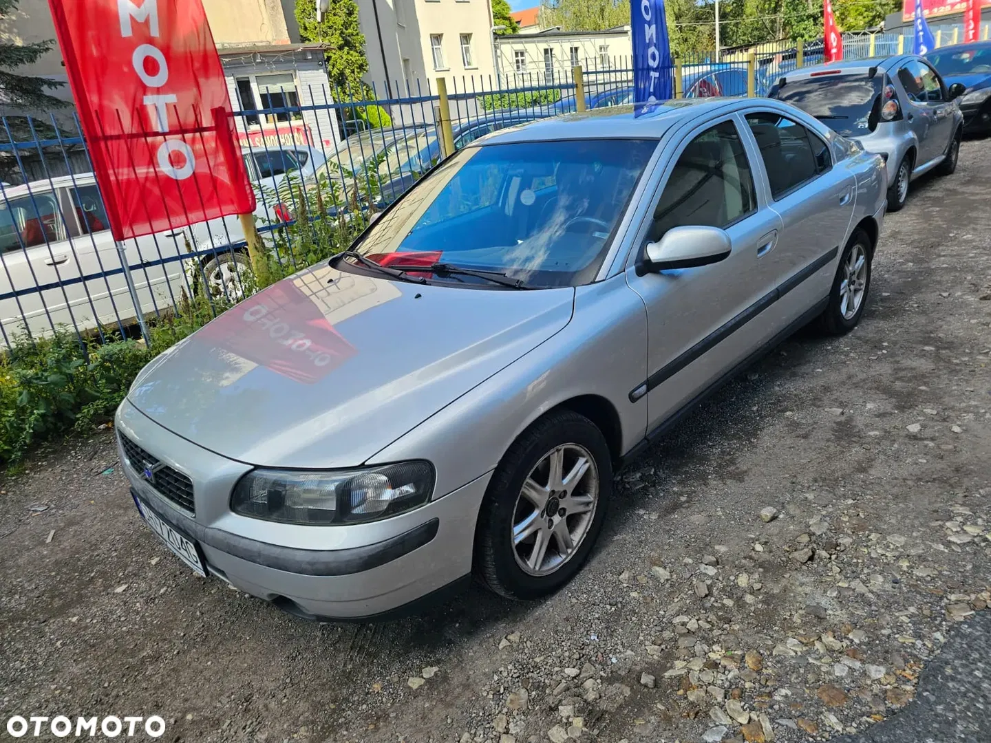 2003 Volvo S60 2.4 Momentum, photograph 1
