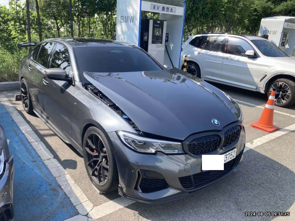 2021 BMW M340i, photograph 3