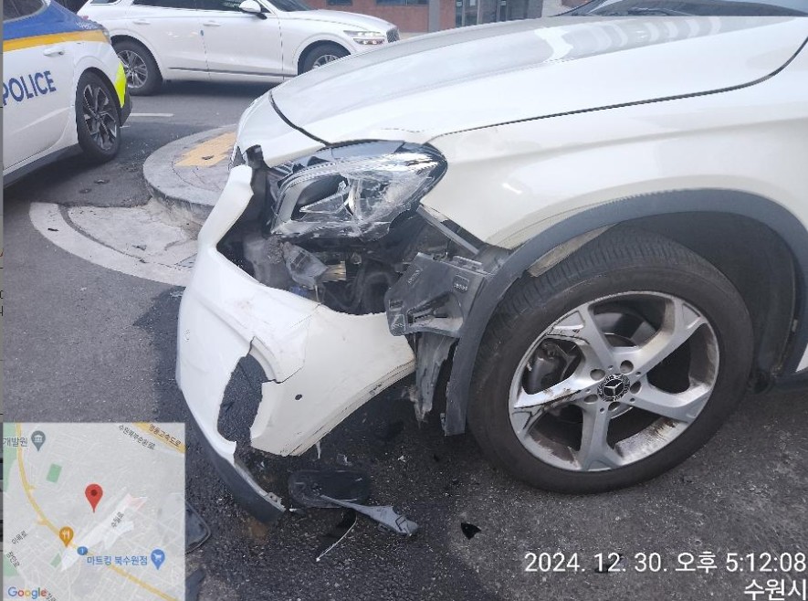 2018 Mercedes-Benz GLA220, photograph 2
