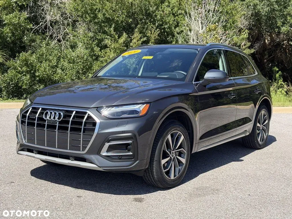Audi Q5 — photo 1 of 16