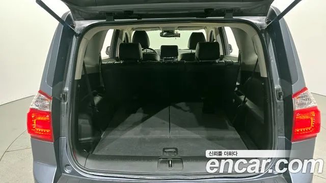 ChevroletGMDaewoo Orlando LPG LTZ — photo 1 of 20