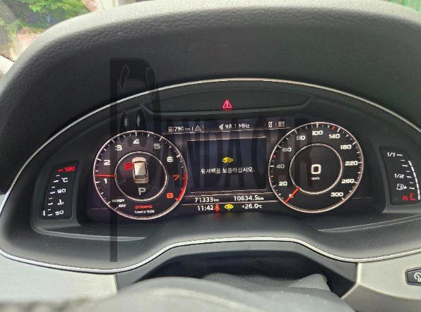 2019 Audi Q7 45 TFSI quattro, photograph 5