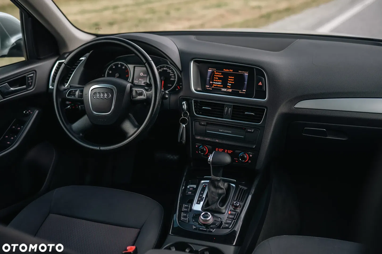 2010 Audi Q5 2.0 TFSI Quattro S tronic, photograph 10