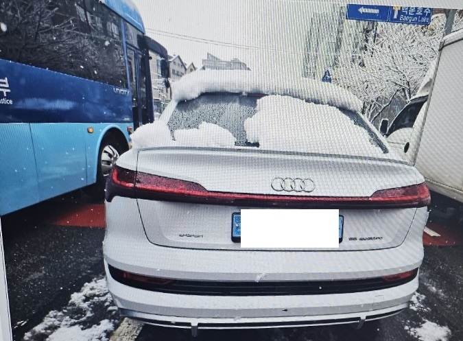 2021 Audi e-tron Sportback 55 quattro, photograph 1
