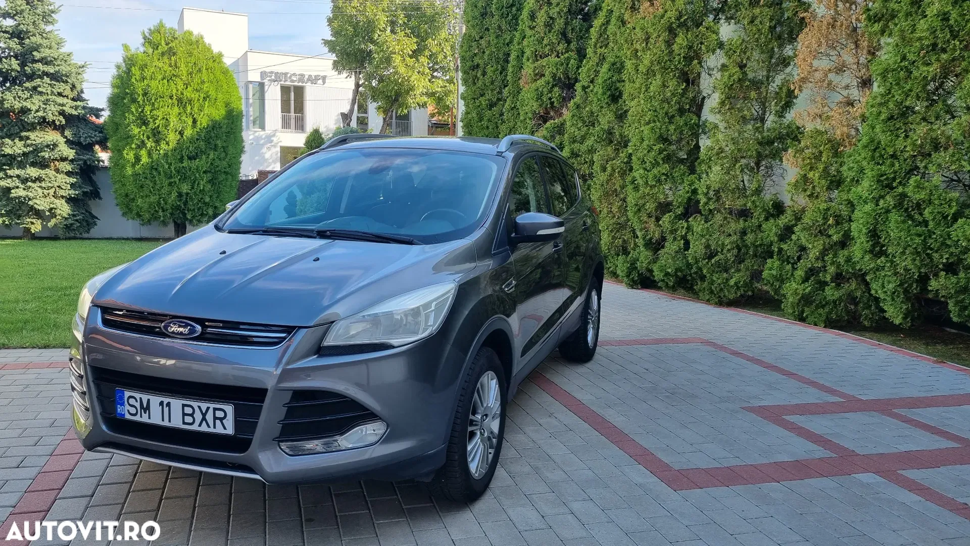 2014 Ford Kuga, photograph 1