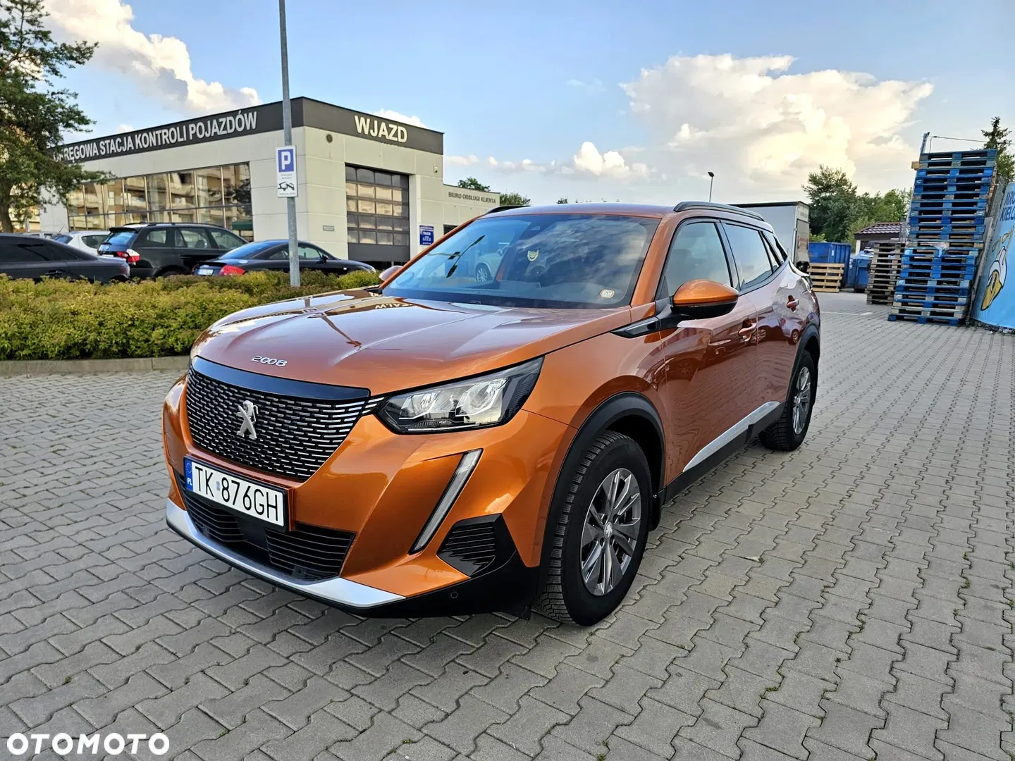 Peugeot 2008 — photo 1 of 29