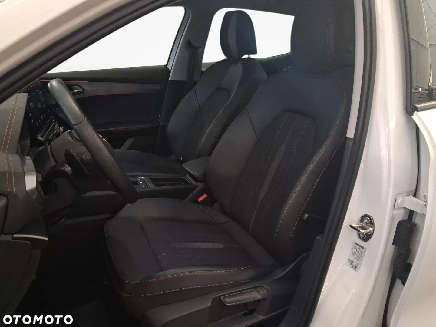2022 Cupra Formentor 1.4 e-Hybrid DSG, photograph 12