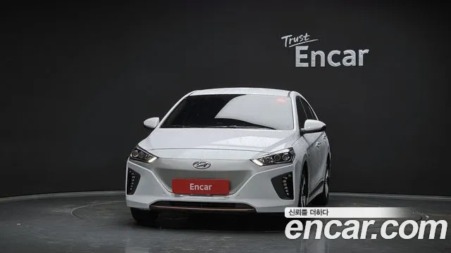 2016 Hyundai Ioniq Q, photograph 12