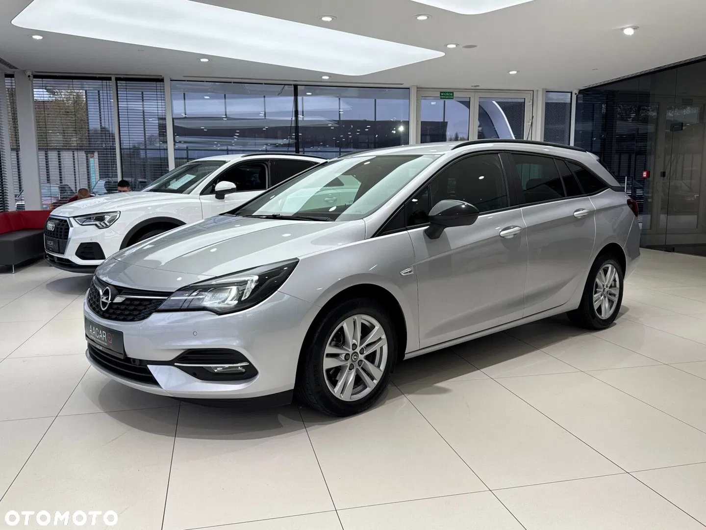 2021 Opel Astra, photograph 1