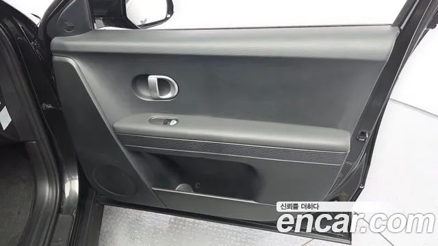 Hyundai Ioniq5 Long range — photo 1 of 30