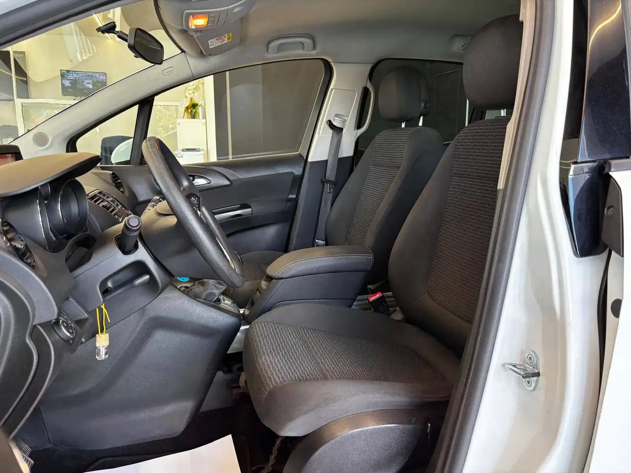 2016 Opel Meriva 1.4 Turbo 120CV GPL Tech Advance, photograph 9