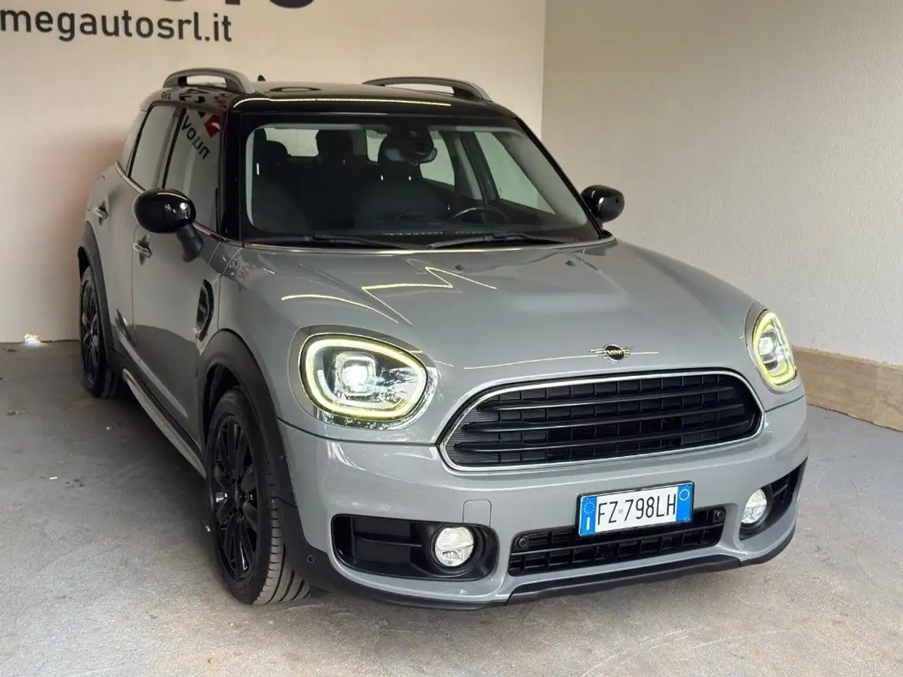 2019 MINI Cooper Countryman 1.5 Baker Street, photograph 2