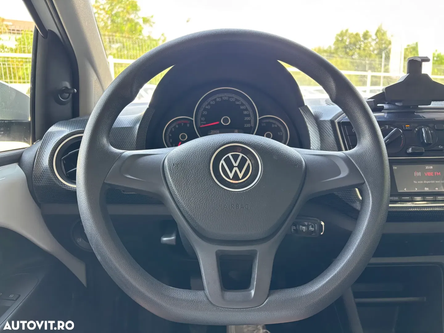 2021 Volkswagen up! 1.0 MPI High, photograph 12