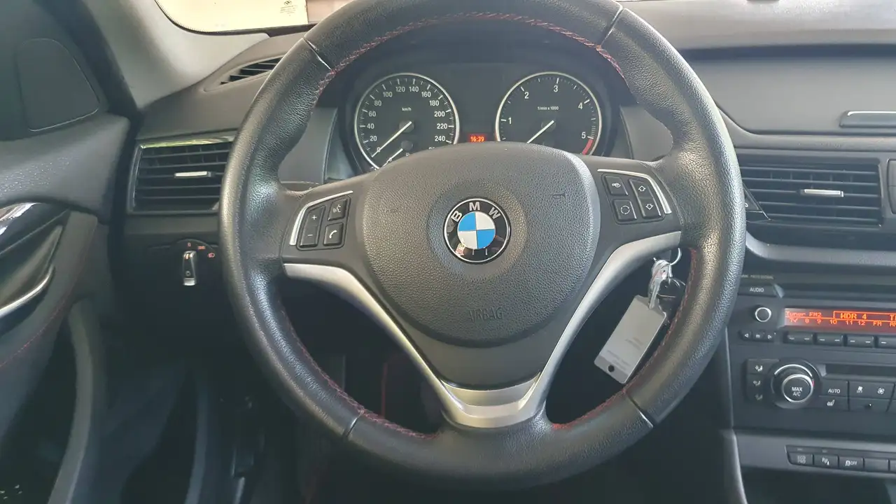 2012 BMW X1 sDrive 20 d, Sport Line, Automatik, AHK, SHZ, PDC vo. + hi., Leder, Klimaautomatik, usw..., photograph 11