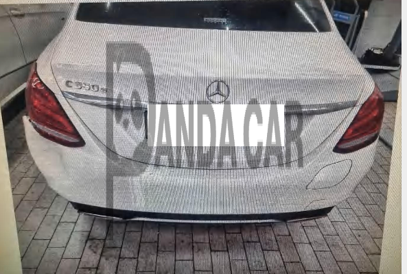 2018 Mercedes-Benz C350 e, photograph 1