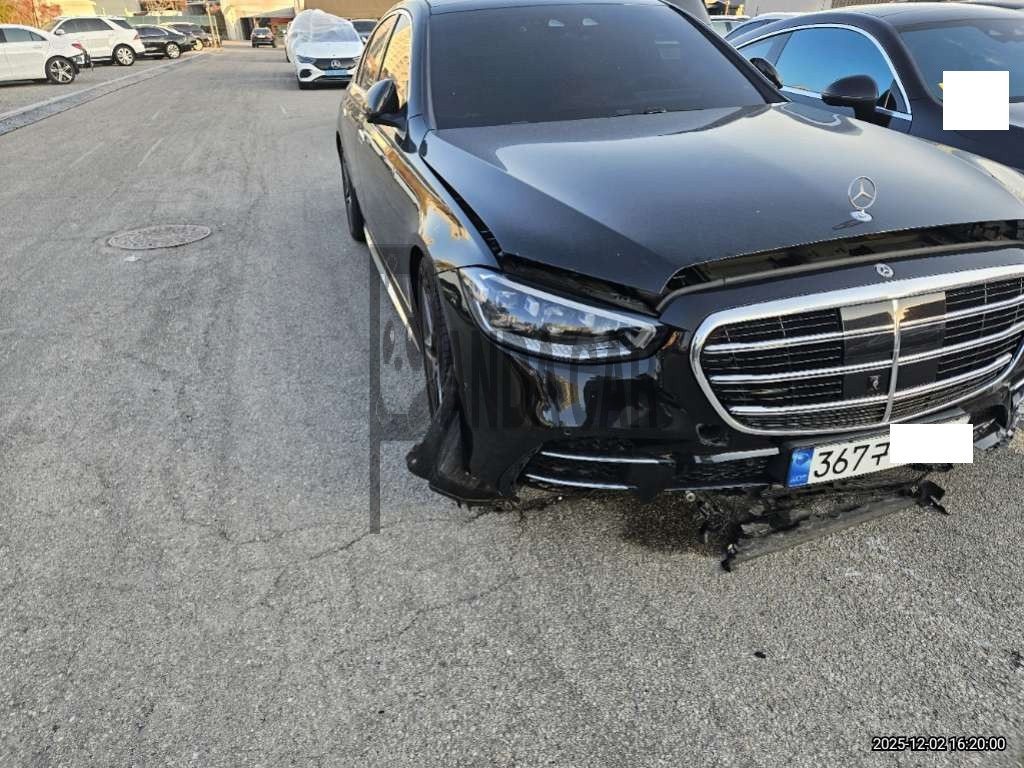 2022 Mercedes-Benz S400 d 4MATIC, photograph 4