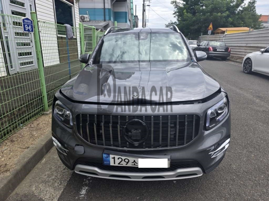 2021 Mercedes-Benz GLB200 d, photograph 6