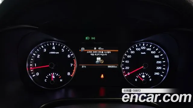 Kia K3 1.6 — photo 1 of 30