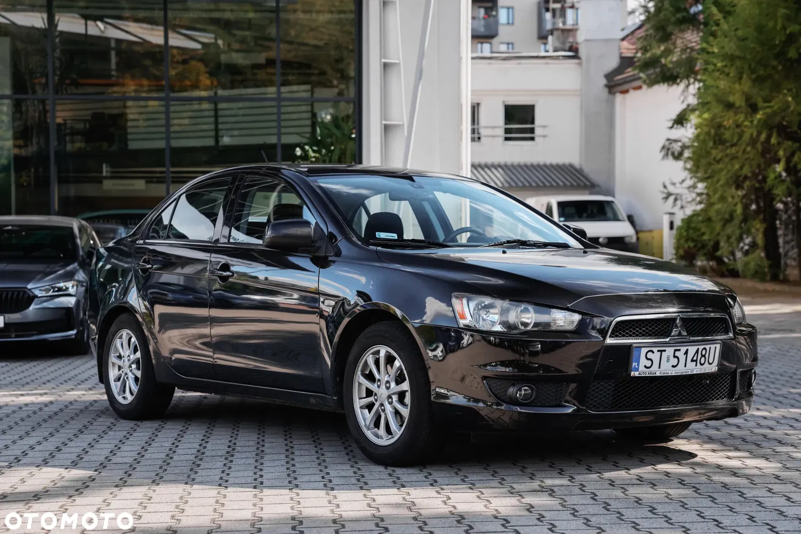 Mitsubishi Lancer 1.6 Intense — photo 1 of 19