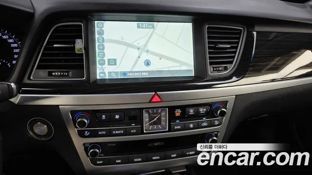 Genesis G80 3.3 GDI AWD — photo 1 of 20