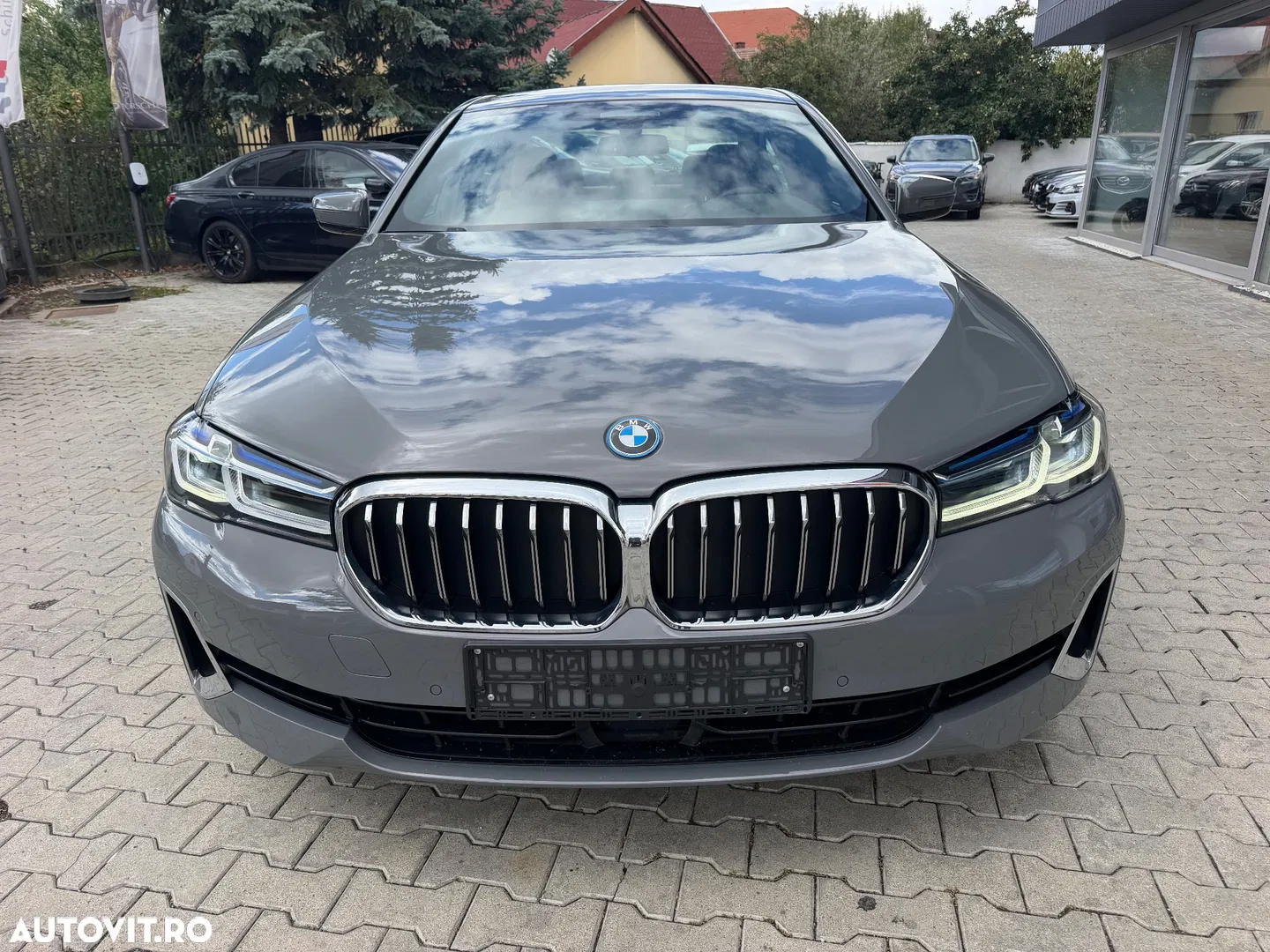 2022 BMW Seria 5 545e xDrive Aut. Luxury Line, photograph 6