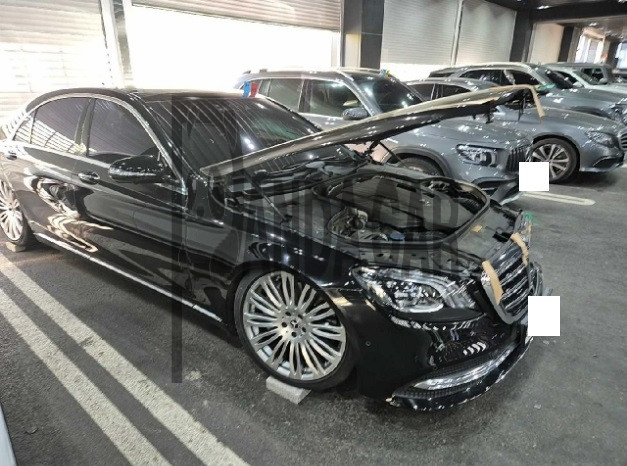 2019 Mercedes-Benz S560 4Matic L, photograph 2