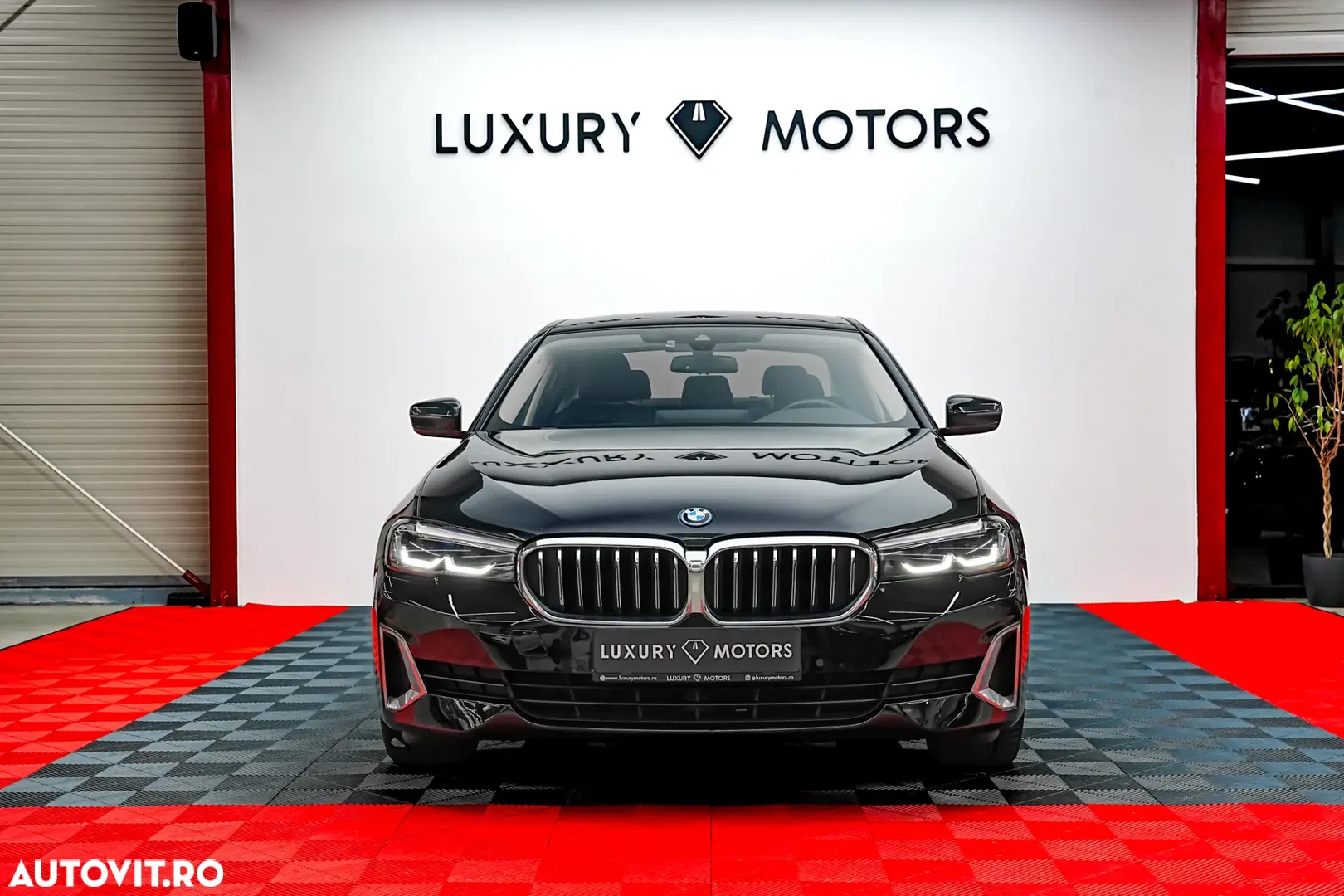2022 BMW Seria 5 530e Aut., photograph 3