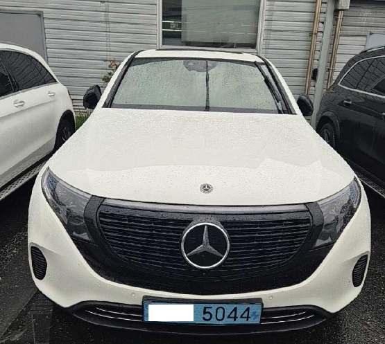 2020 Mercedes-Benz Benz EQC 400 4MATIC, photograph 1