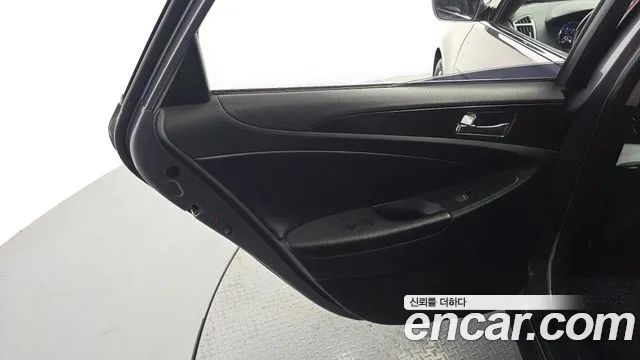 Hyundai Sonata CVVL Smart — photo 1 of 29