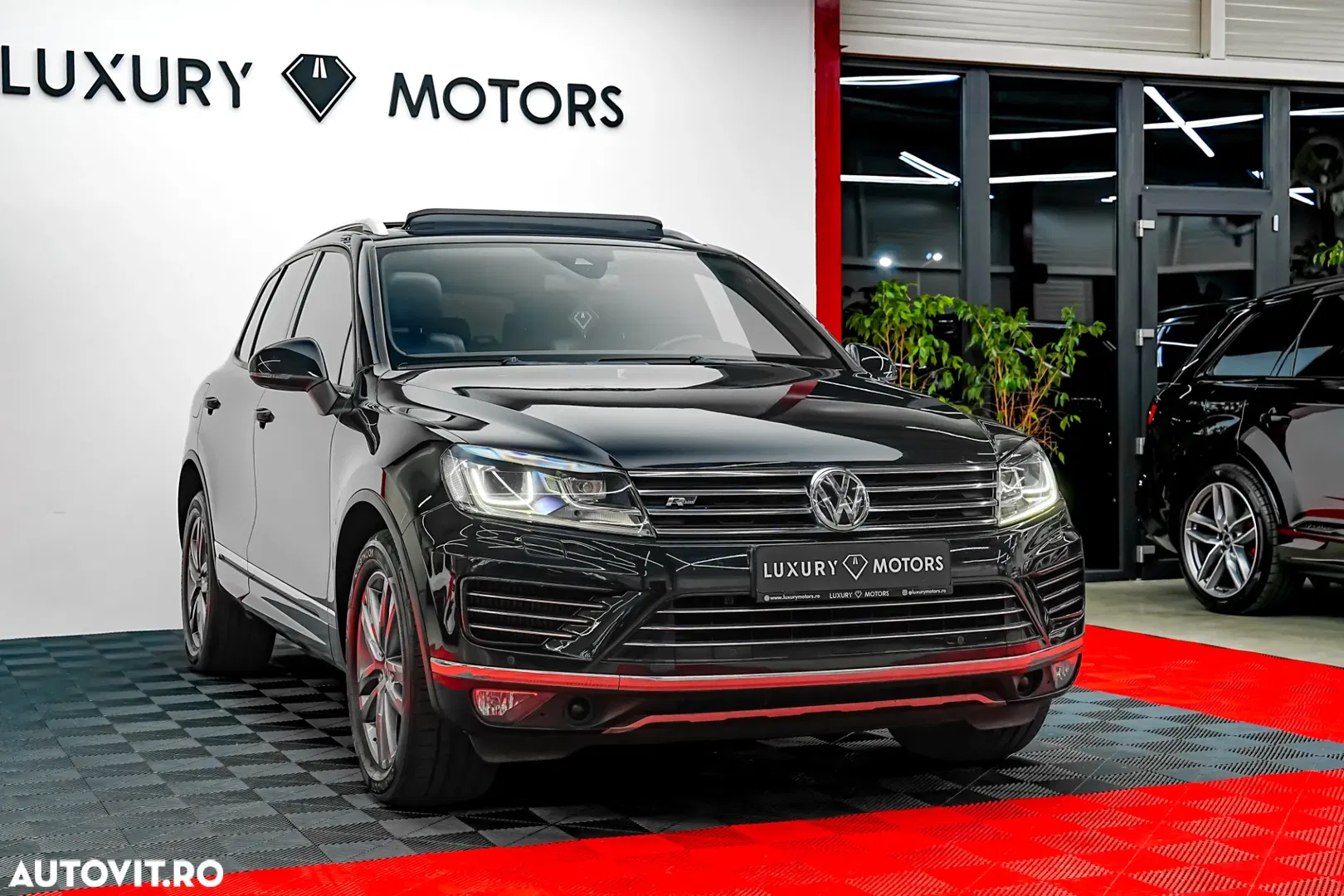 2016 Volkswagen Touareg 3.0 V6 TDI SCR Blue Motion DPF Automatik Executive Edition, photograph 9