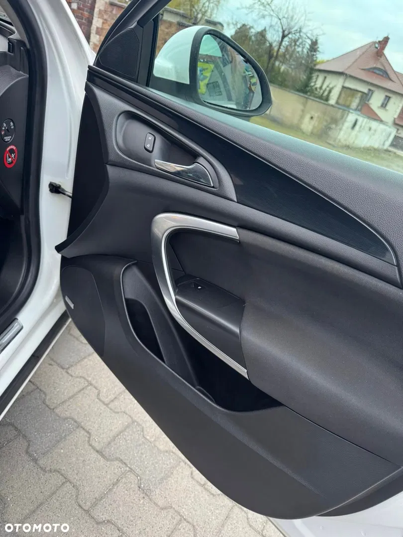 2014 Opel Insignia 2.0 CDTI EcoFLEX Start/Stop Sport, photograph 9