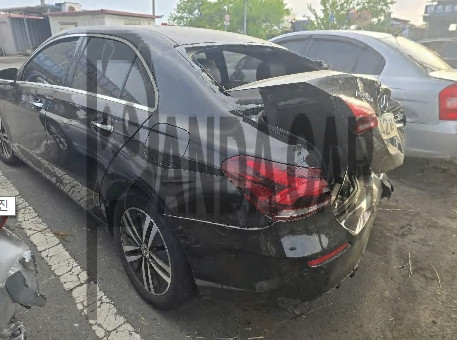 2022 Mercedes-Benz A200 d Sedan, photograph 4