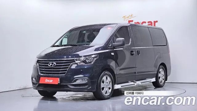2019 Hyundai Starex Urban 9-Seater, photograph 9