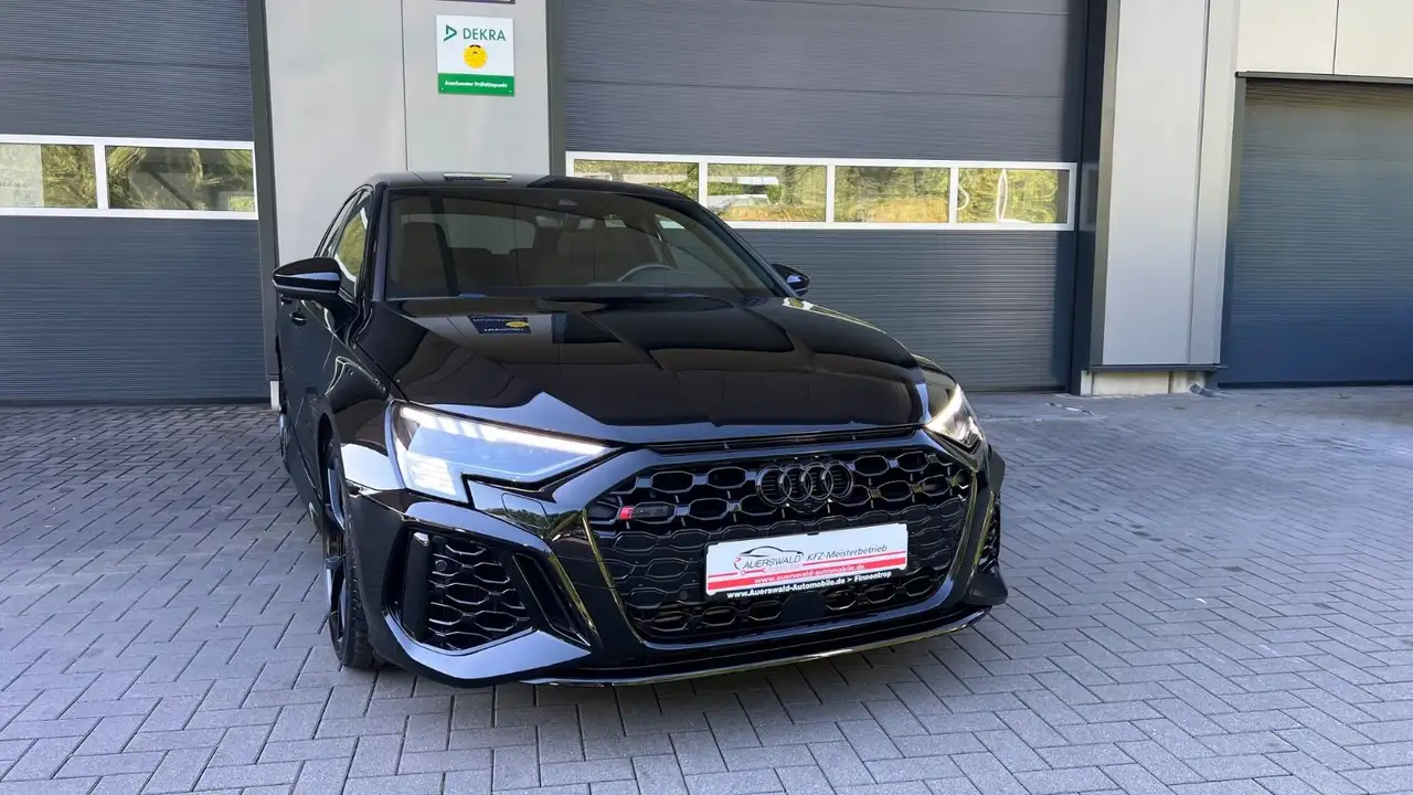 2022 Audi RS3 Sportback 2.5 TFSI quattro S Line *Black*App, photograph 5