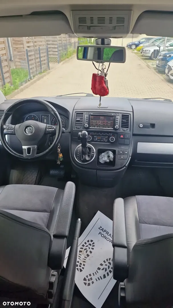 2010 Volkswagen Multivan, photograph 6