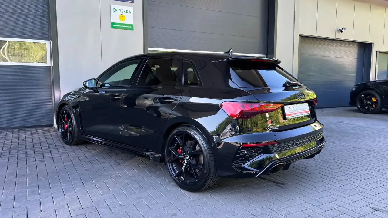 2022 Audi RS3 Sportback 2.5 TFSI quattro S Line *Black*App, photograph 9