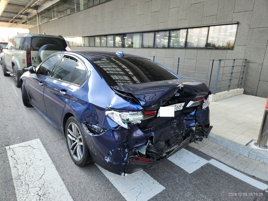 2017 BMW 520d xDrive, photograph 4