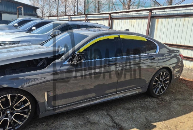 2021 BMW 730d xDrive, photograph 4